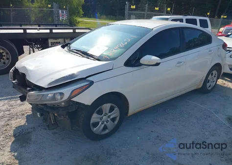 2017 Kia Forte Lx z USA, uszkodzony, nr VIN 3KPFK4A76HE043087